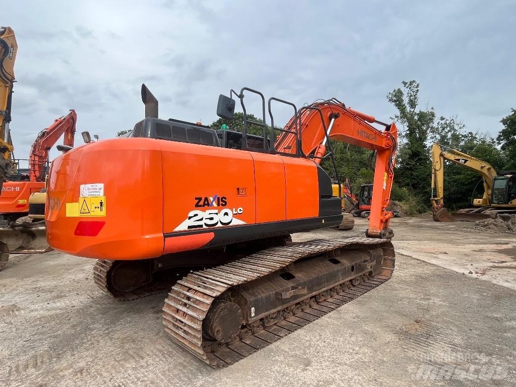 Hitachi ZX 250 LC-6 Pásové rýpadlá