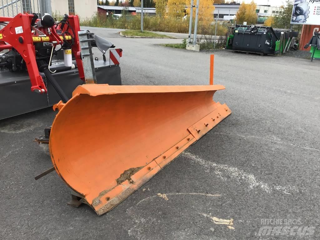  Pure 200 Snežné pluhy, predné snežné radlice