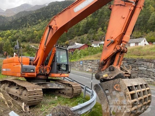 Doosan DX 225 LC-3 Pásové rýpadlá