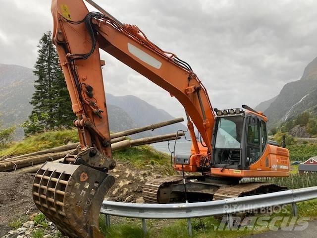 Doosan DX 225 LC-3 Pásové rýpadlá
