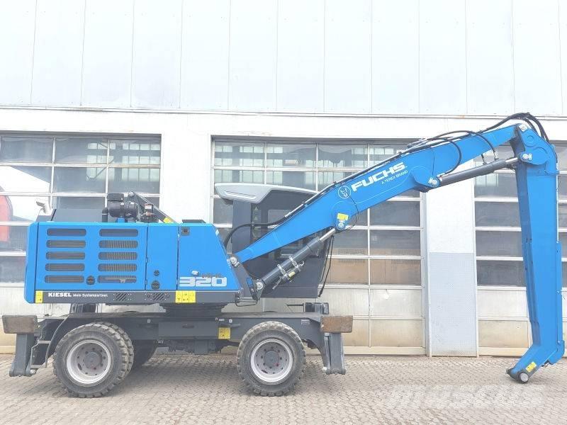 Fuchs MHL 320 F Stroje pre manipuláciu s odpadom