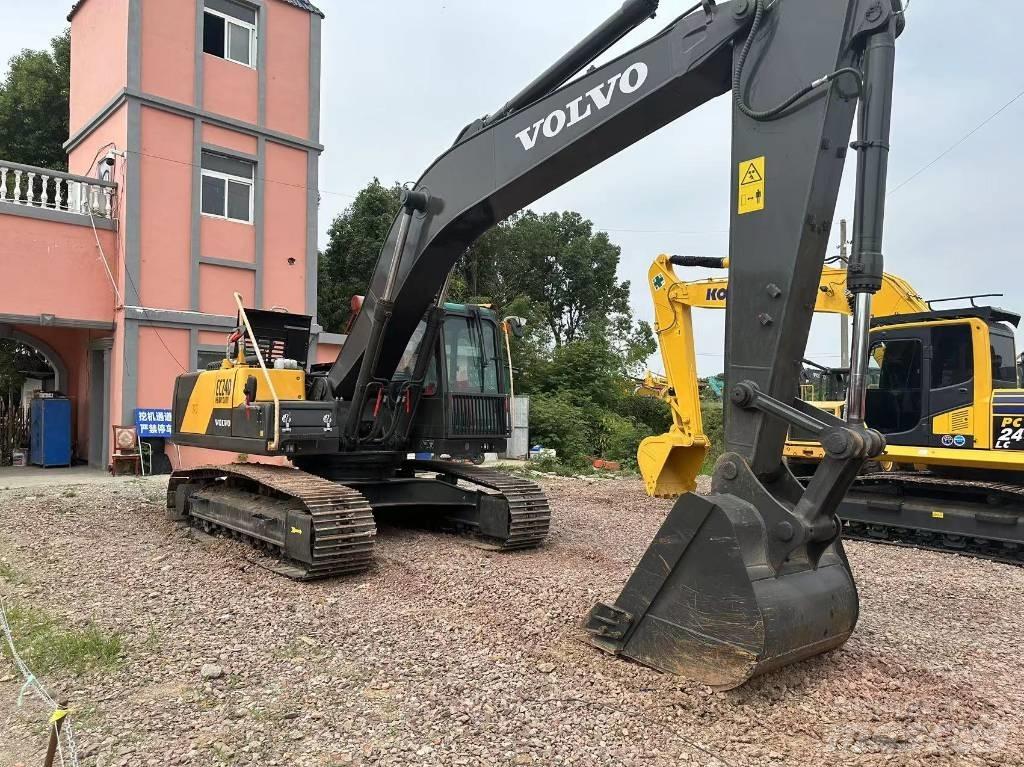 Volvo EC 240 Pásové rýpadlá
