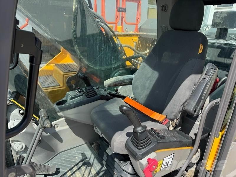 Volvo EC 300 EL Pásové rýpadlá
