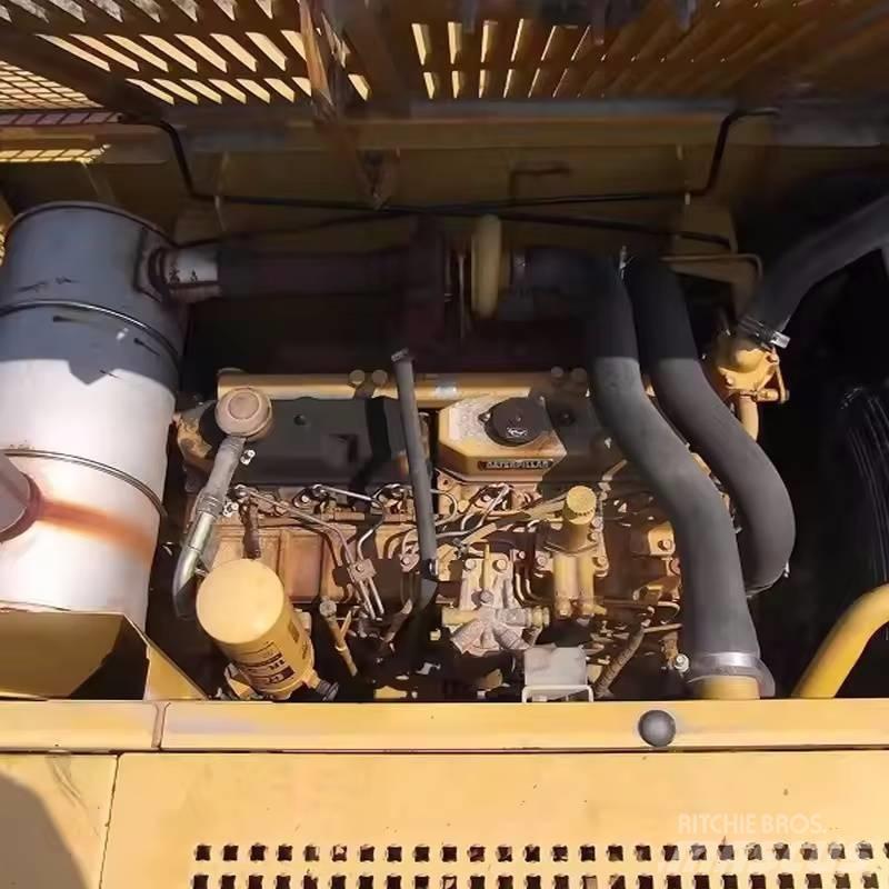 CAT 320 C Pásové rýpadlá