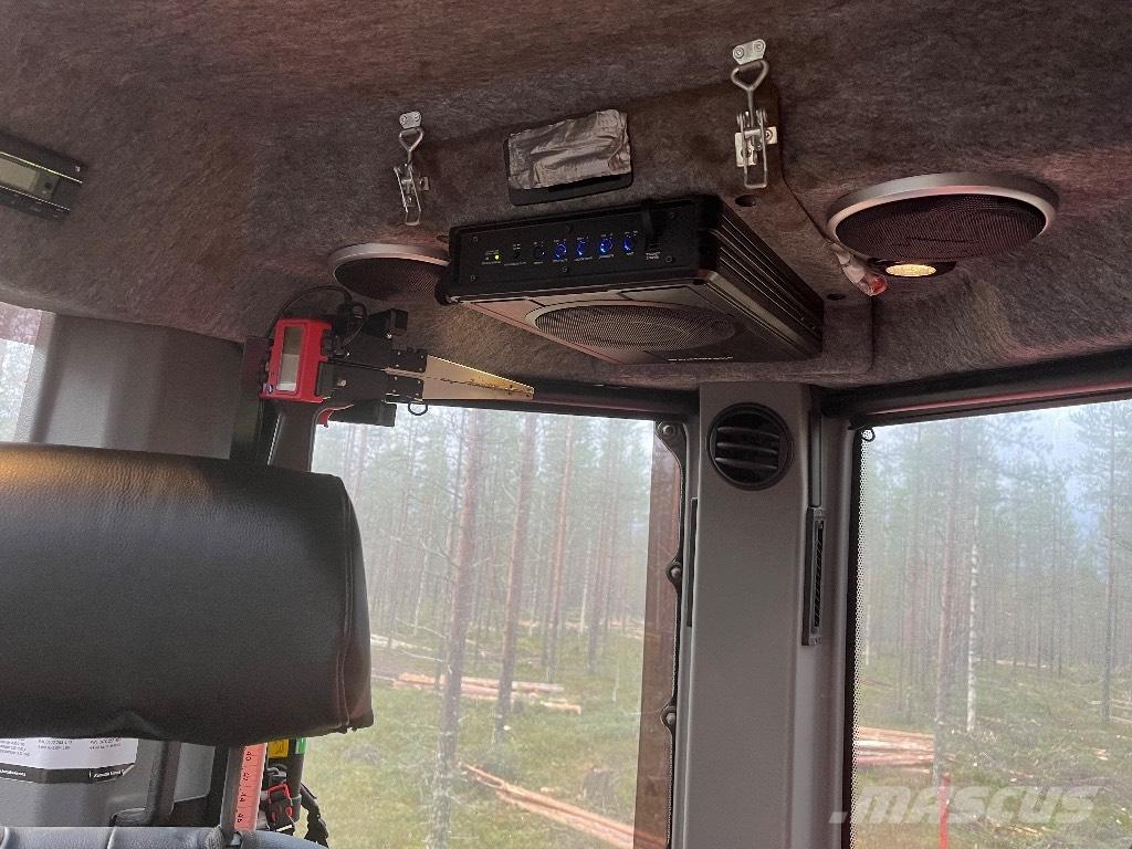 Komatsu 931 Harvestory