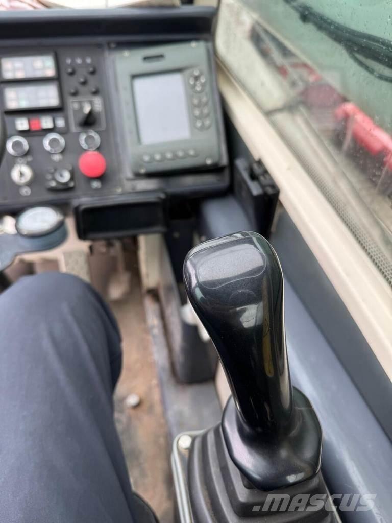 Terex AC40 Univerzálne terénne žeriavy