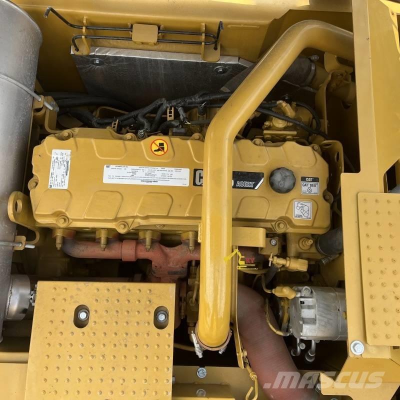 CAT 330D2L Pásové rýpadlá