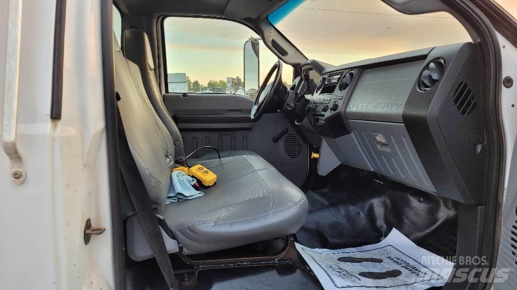 Ford F 650 SD Vozne na drevnú štiepku