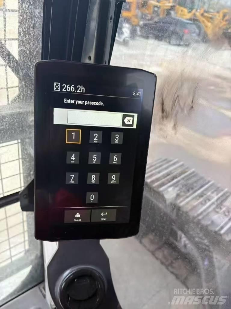 CAT 323GC Pásové rýpadlá