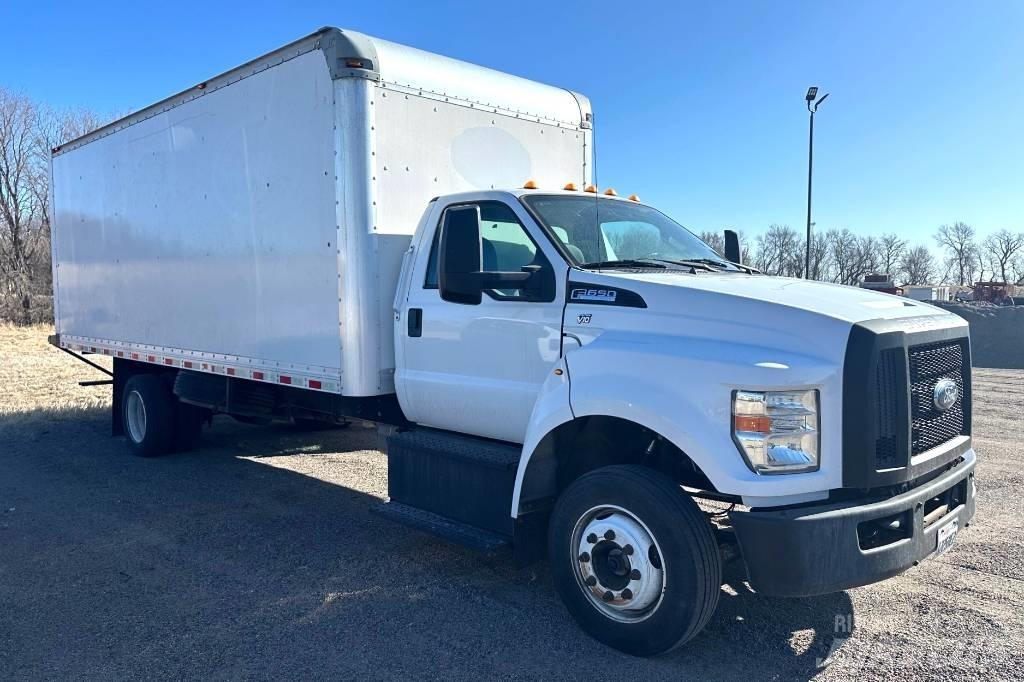 Ford F 650 Skriňová nadstavba