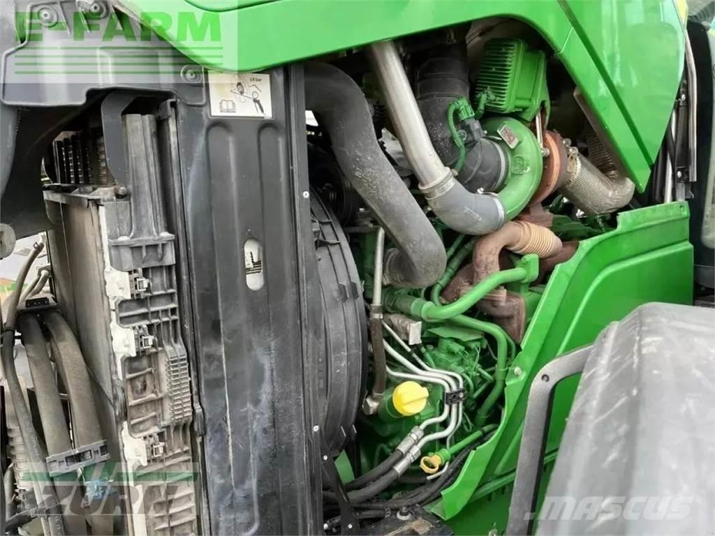 John Deere 6215r Traktory