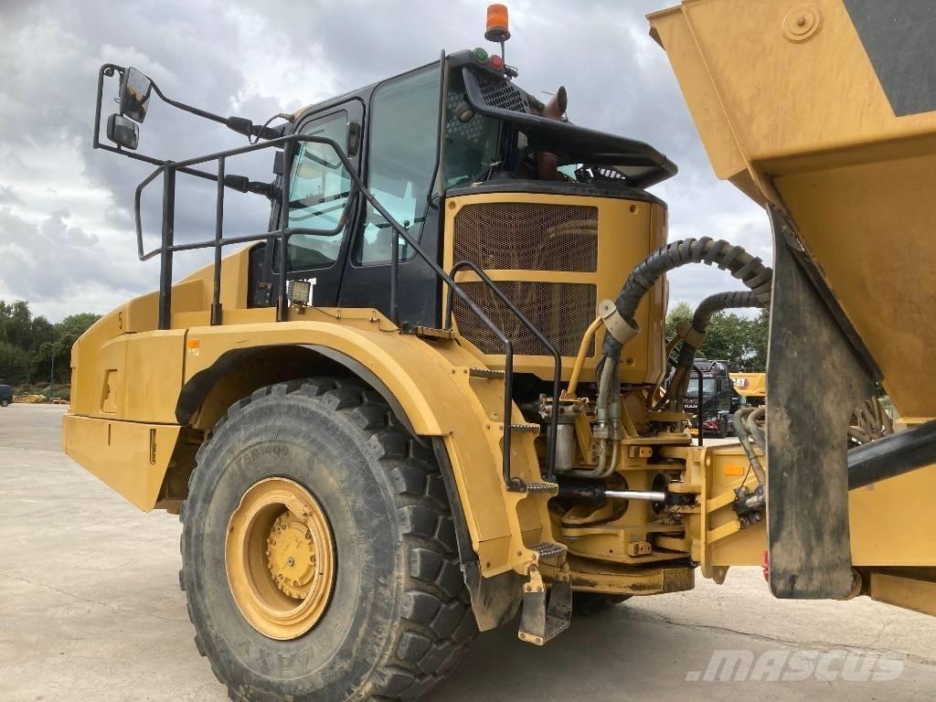 CAT 745 Kĺbové nákladné autá
