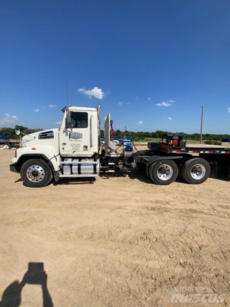 Western Star 4700 Ťahače