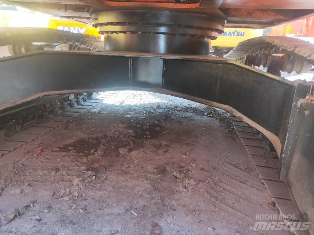 Doosan DH220LC-7 Pásové rýpadlá