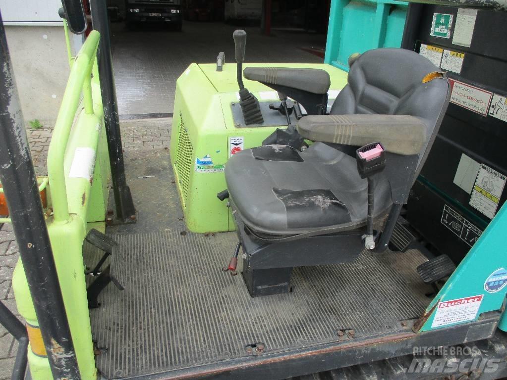 Yanmar C 30 R Pásové sklápače