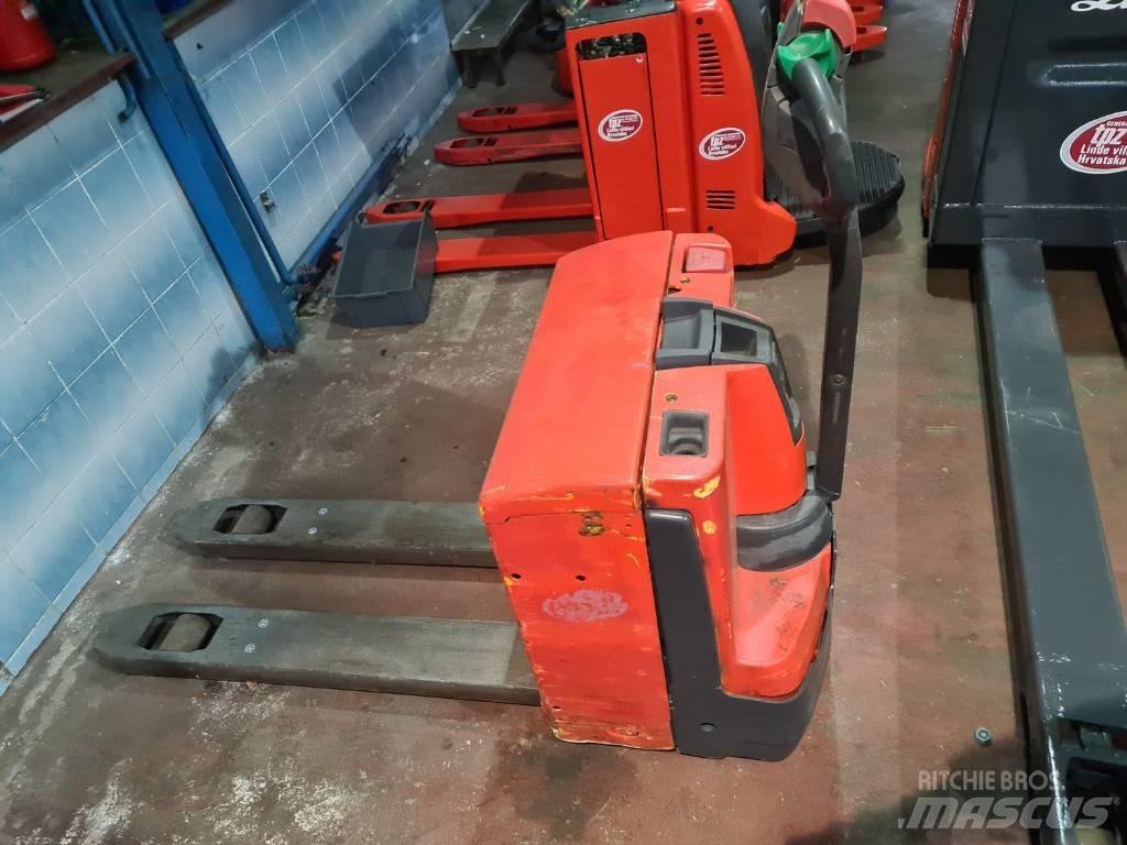 Jungheinrich EJE120 Nízkozdvižný vozík