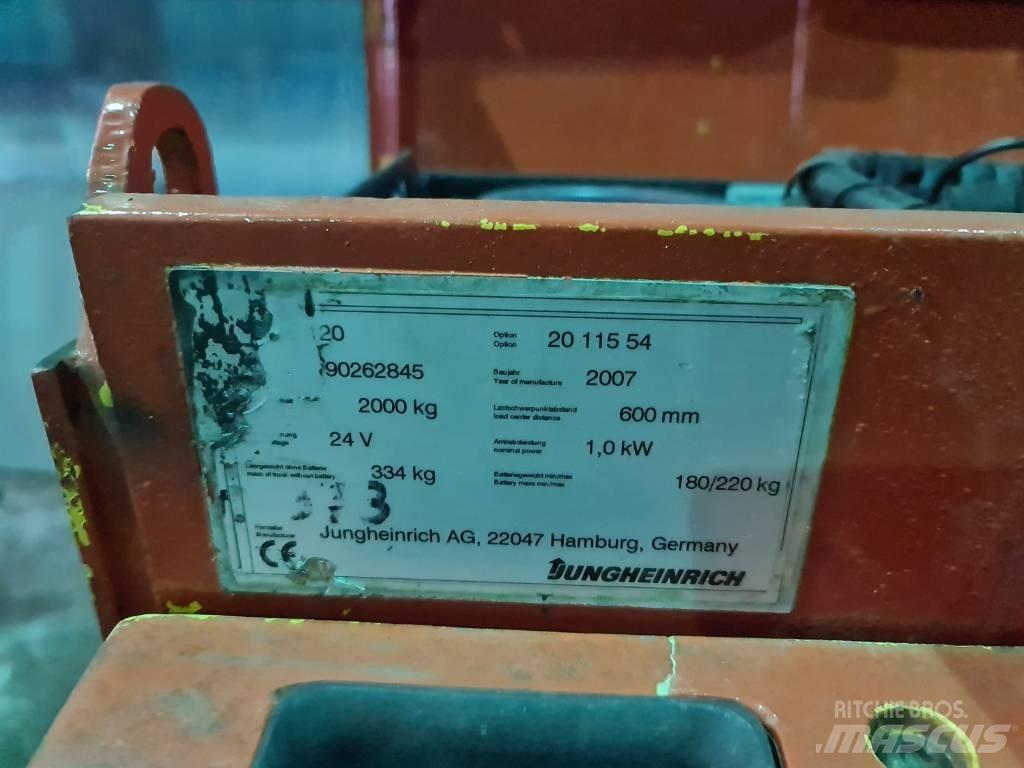 Jungheinrich EJE120 Nízkozdvižný vozík