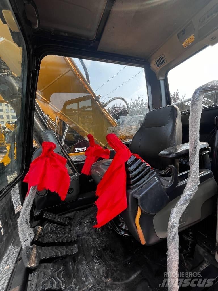 CAT 320 D Pásové rýpadlá