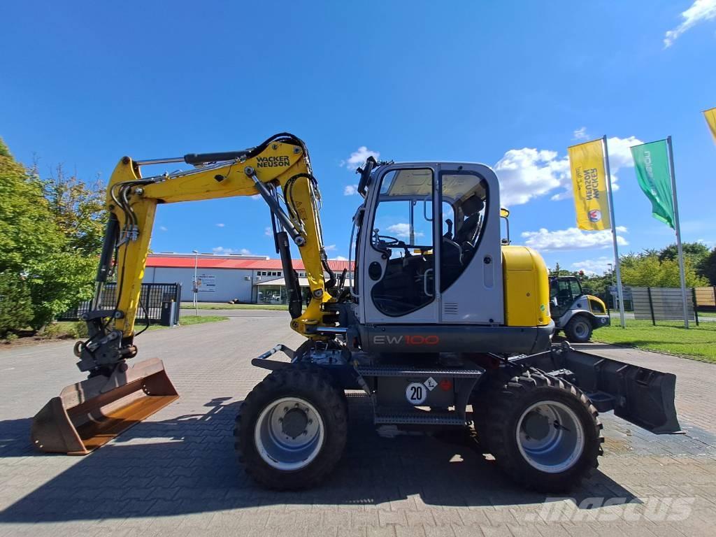 Wacker Neuson EW100 Kolesové rýpadlá