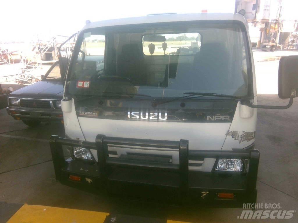 Isuzu NPR Cisternové nákladné vozidlá