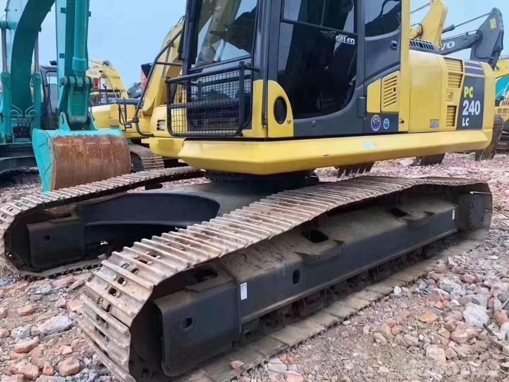 Komatsu PC 240 Pásové rýpadlá