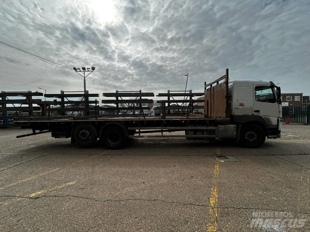 Volvo FM 330 Plošinové nákladné automobily/nákladné automobily so sklápacími bočnicami