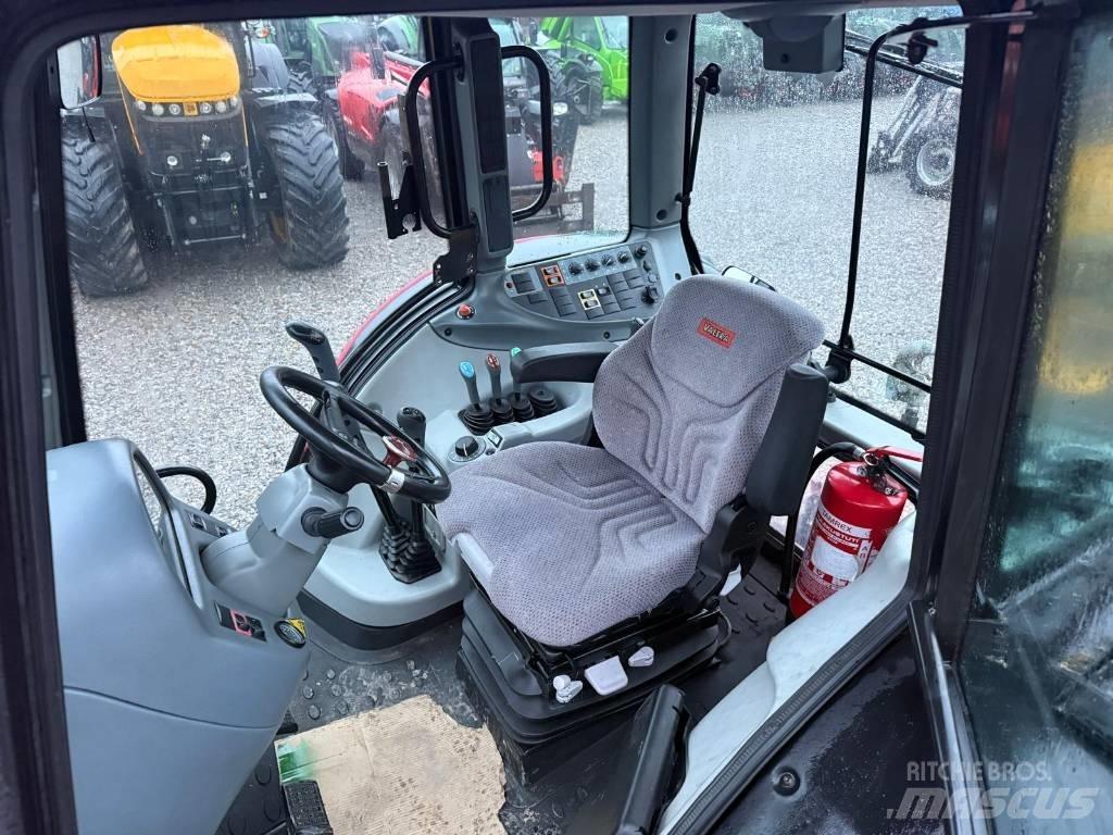 Valtra T 161 Traktory