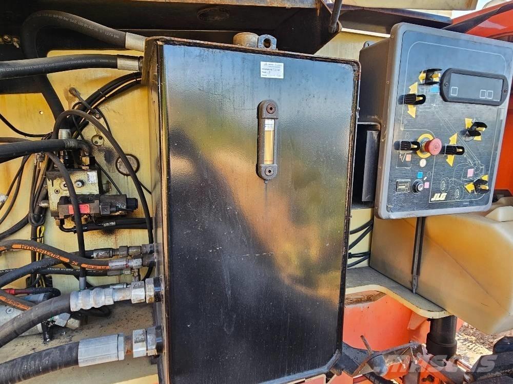 JLG 680S Teleskopické plošiny