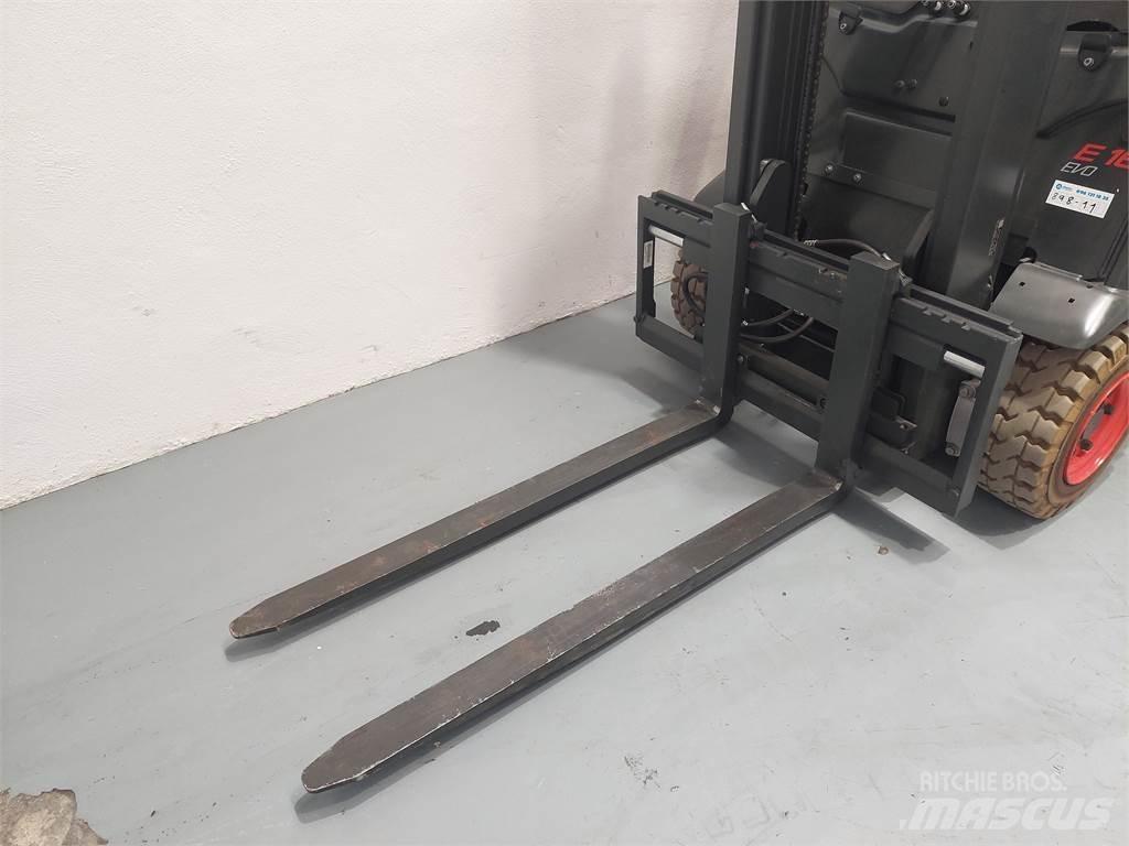 Linde E16P 02 Akumulátorové vozíky