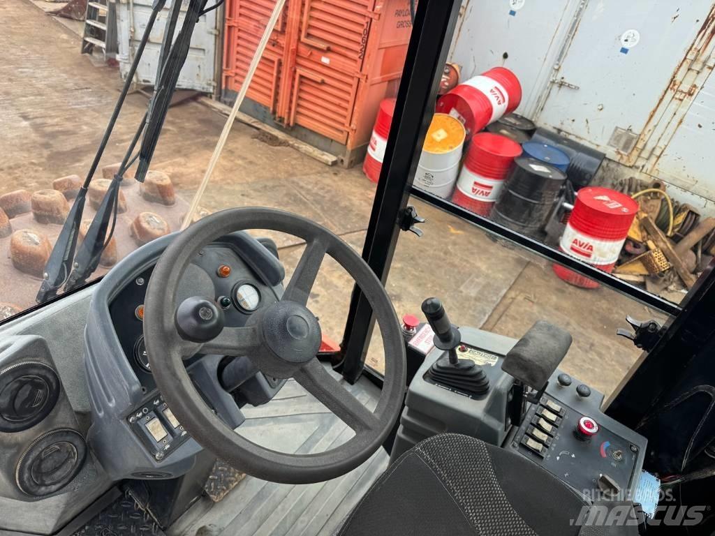CAT CP 533 E Ťahačové valce