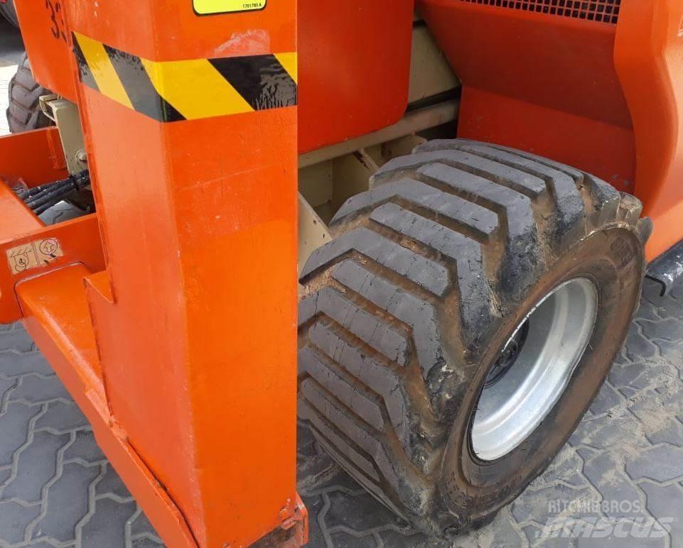 JLG 3394RT Nožnicové zdvíhacie plošiny
