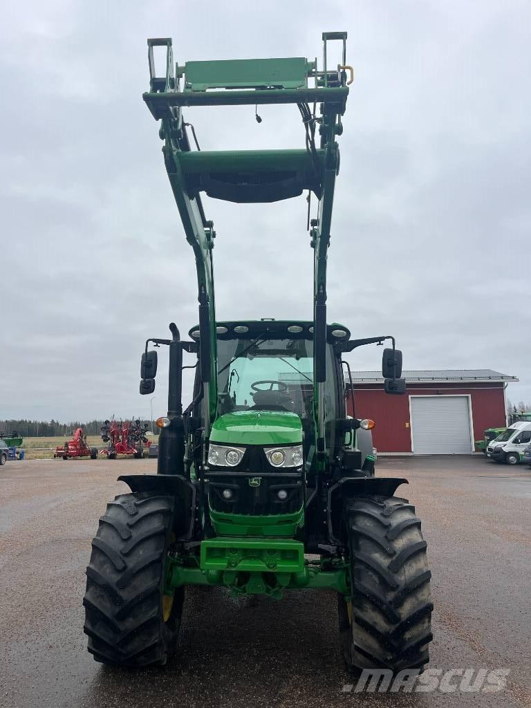 John Deere 6130 R Traktory