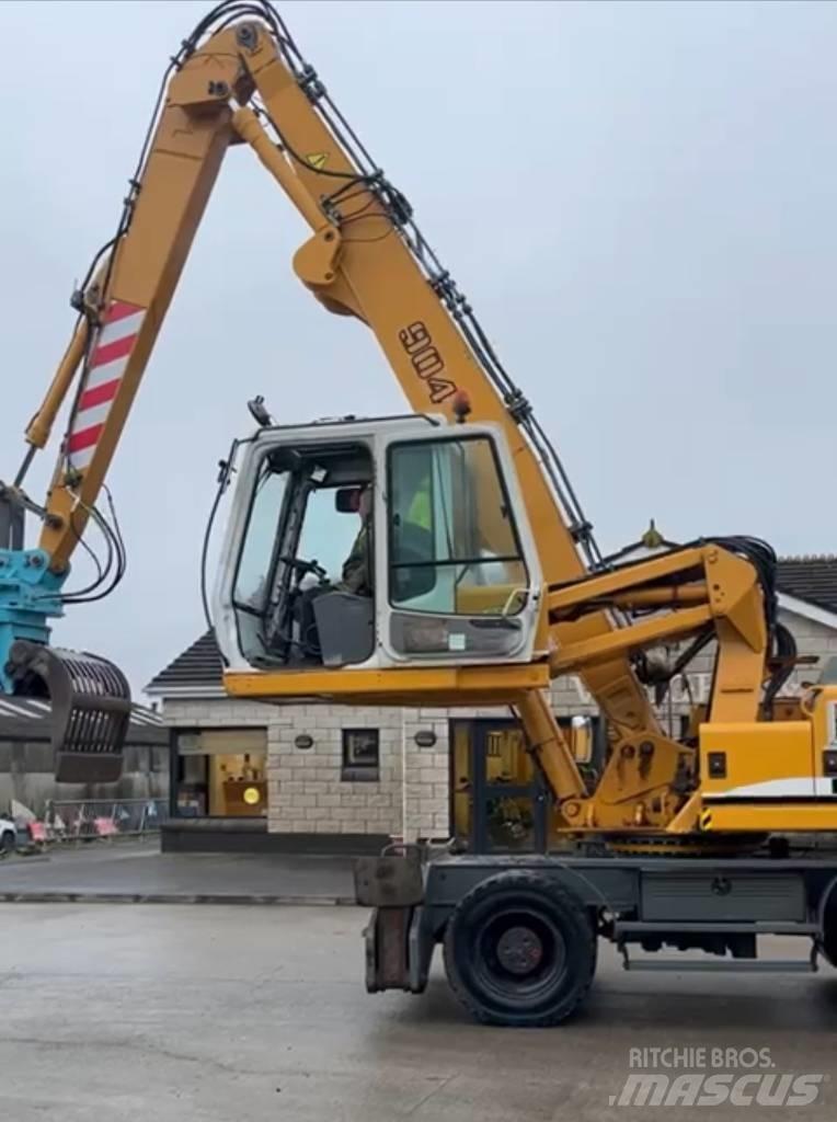 Liebherr A 904 C Stroje pre manipuláciu s odpadom