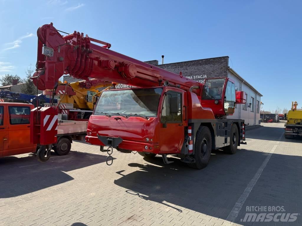 Terex Demag AC 35L Univerzálne terénne žeriavy