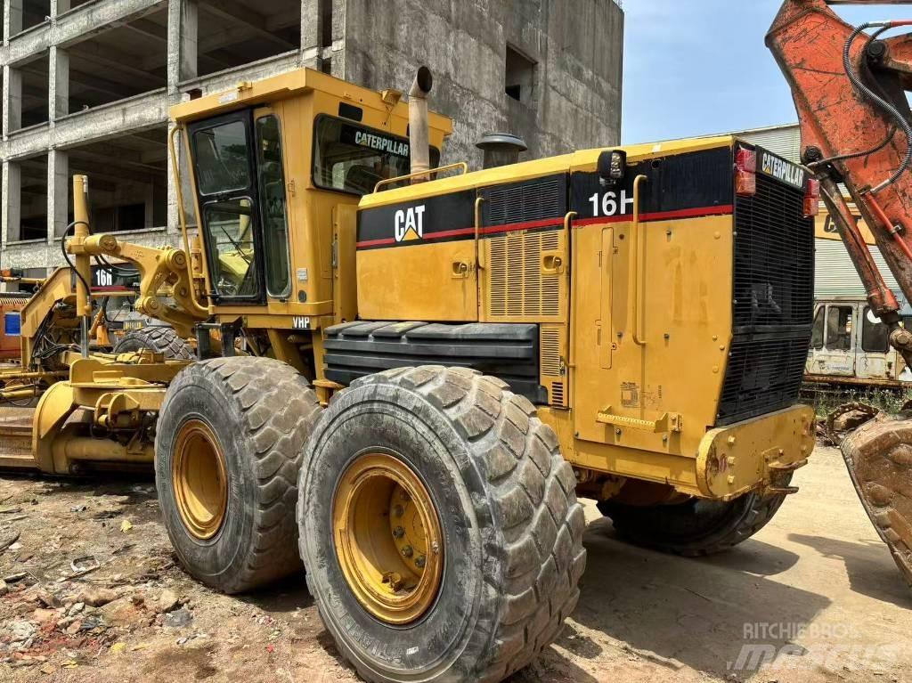 CAT 16 H Grejdery