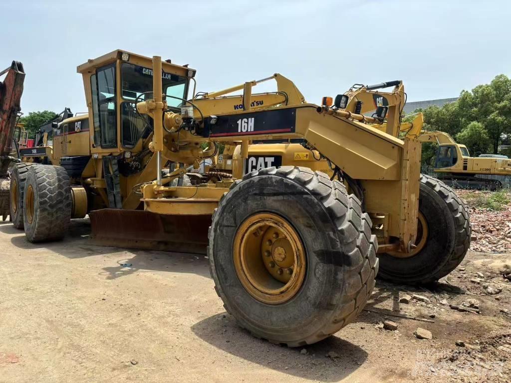 CAT 16 H Grejdery