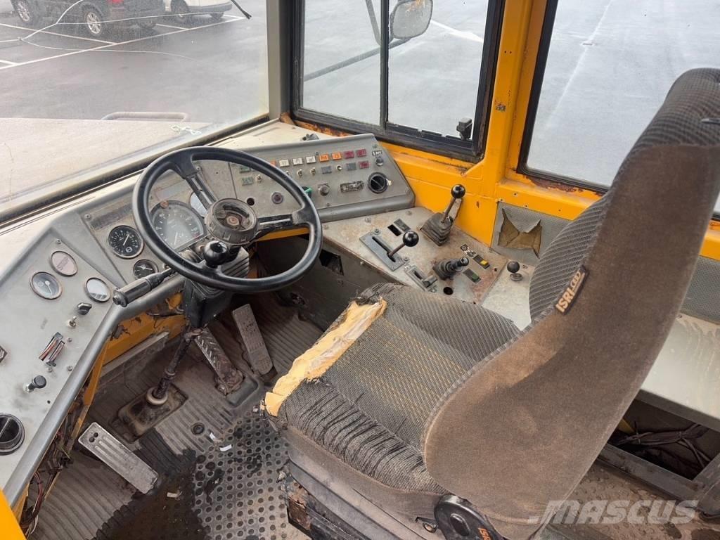 Volvo A 25 C 6x6 Kĺbové nákladné autá