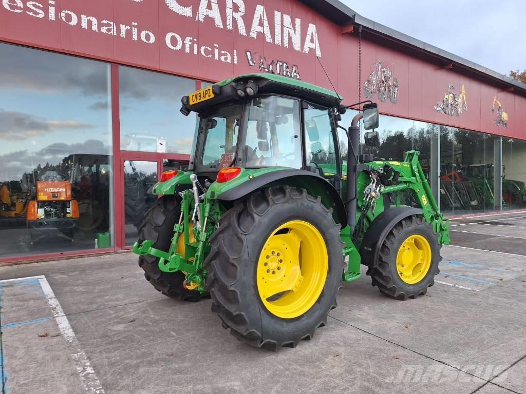 John Deere 5100M Traktory