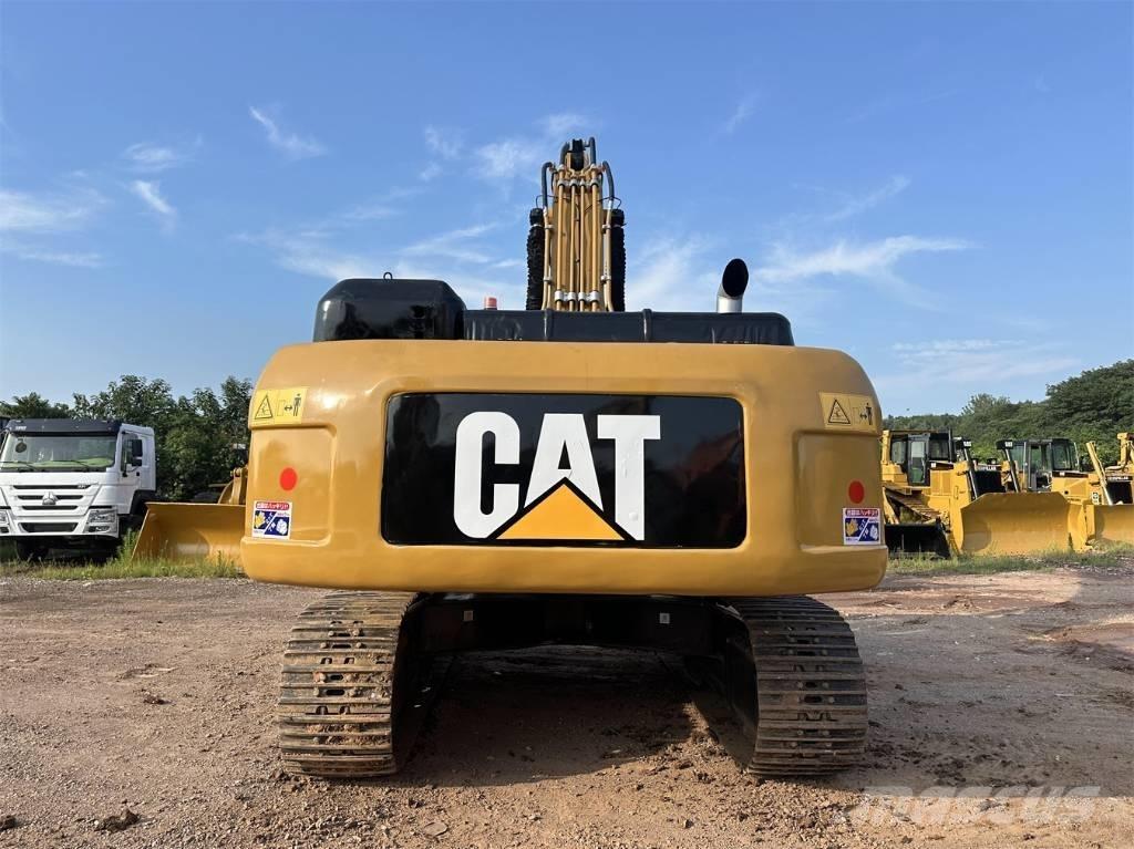 CAT 330 D L Pásové rýpadlá