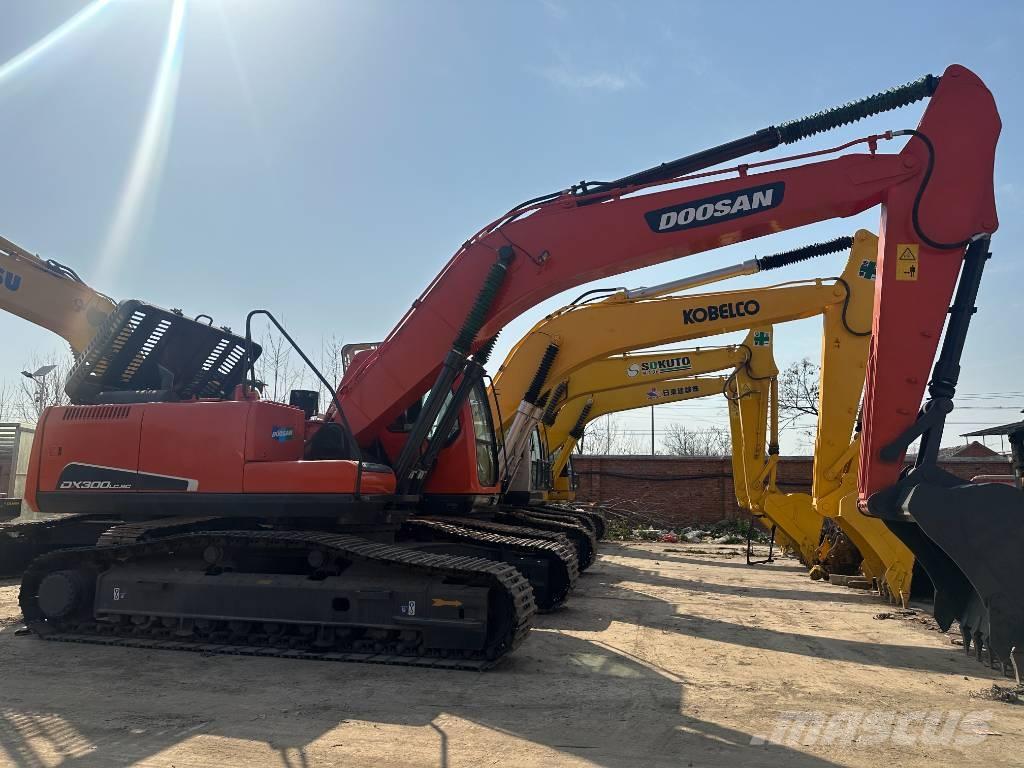 Doosan 300-7 Pásové rýpadlá