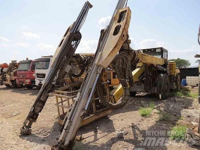 Atlas Copco E2C Povrchové vrtné súpravy