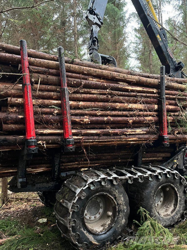 Komatsu 845 Lesné traktory
