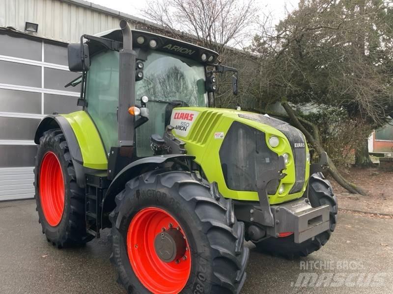 CLAAS ARION 550 Traktory