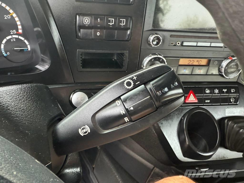 Mercedes-Benz 1851 Ťahače