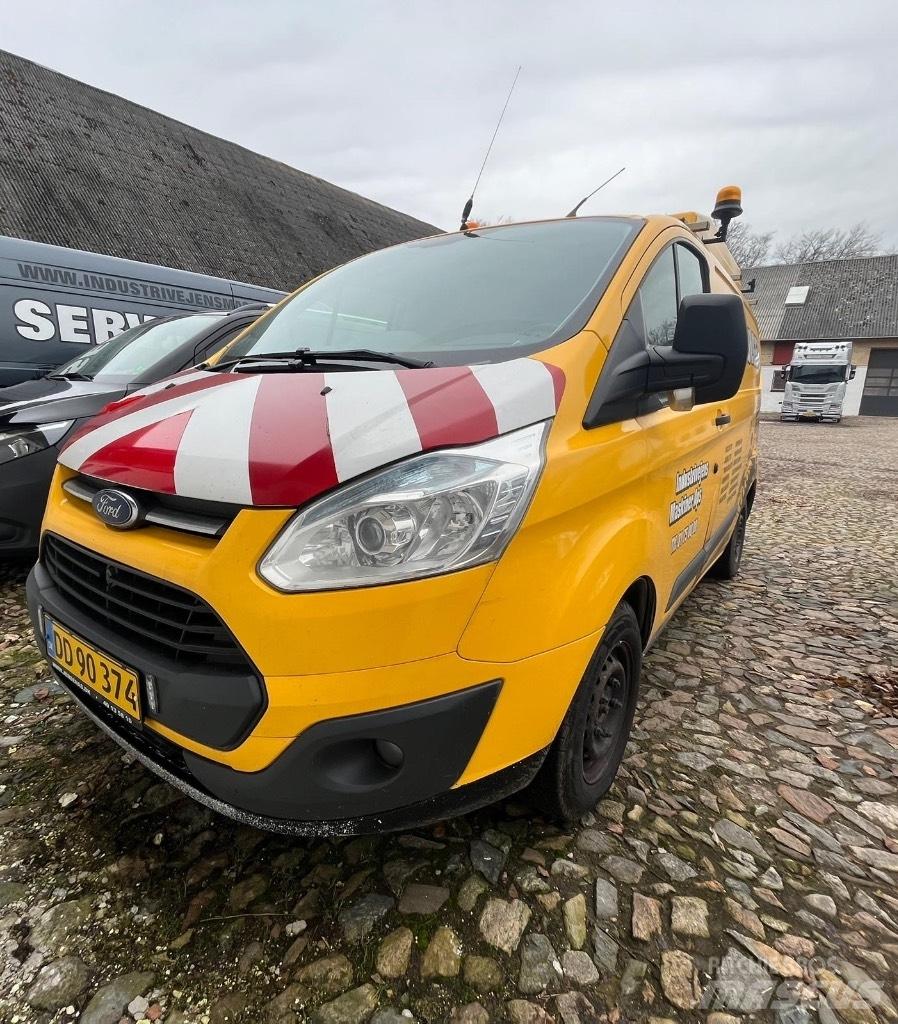Ford Transit Custom Automobily