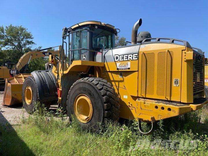 John Deere 824K-II Kolesové nakladače