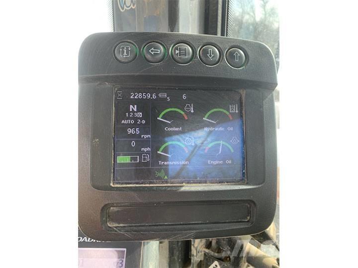 John Deere 824K-II Kolesové nakladače