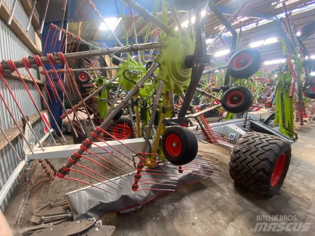 CLAAS Liner 3600 Obracače a zhrabovače sena