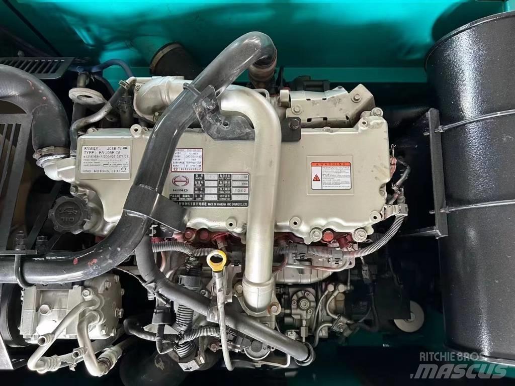 Kobelco SK200 Pásové rýpadlá