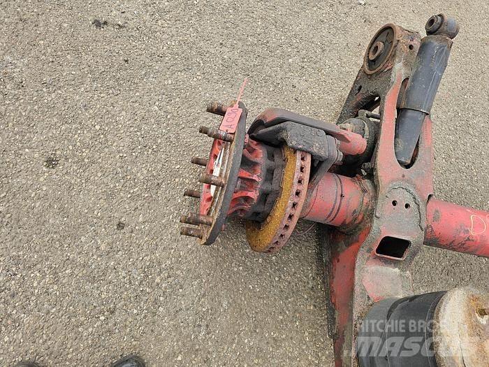 SAF TRAILER AXLE Nápravy